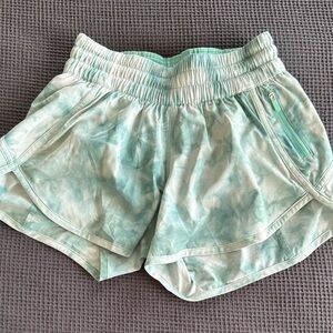 lululemon Hotty Hot shorts